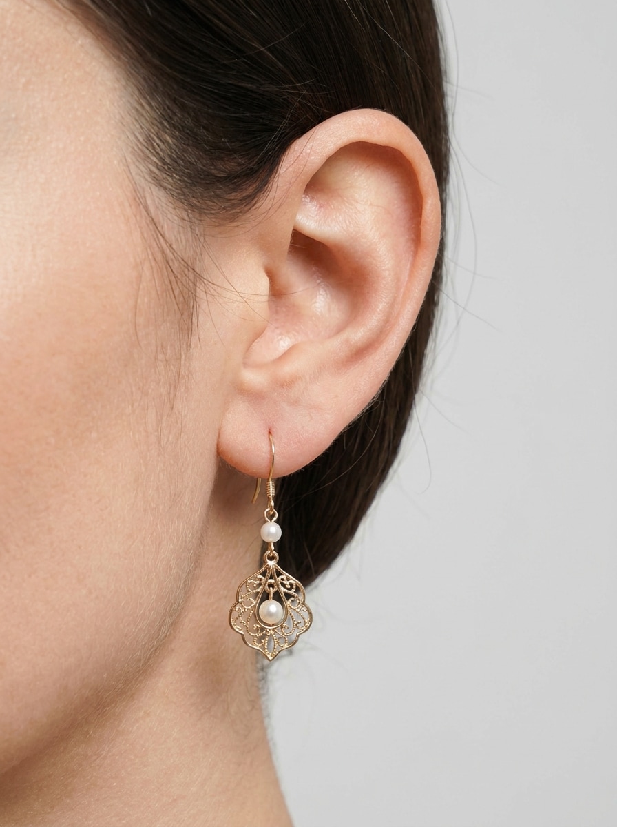 Side-Profile Ear Focus