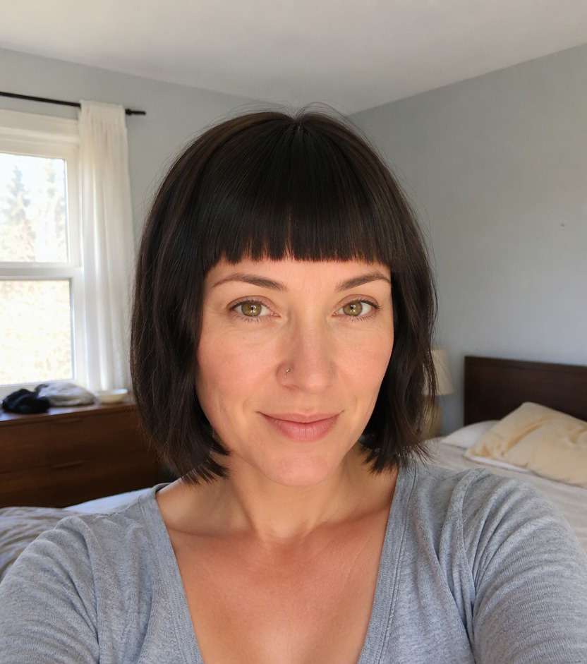 Short Graphic Blunt Fringe