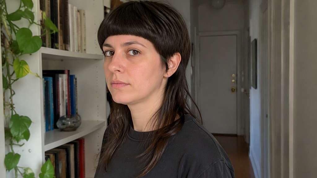 Short Crown Jellyfish Cut hairstyle