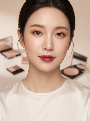 AI virtual influencer with trendy Sephora makeup