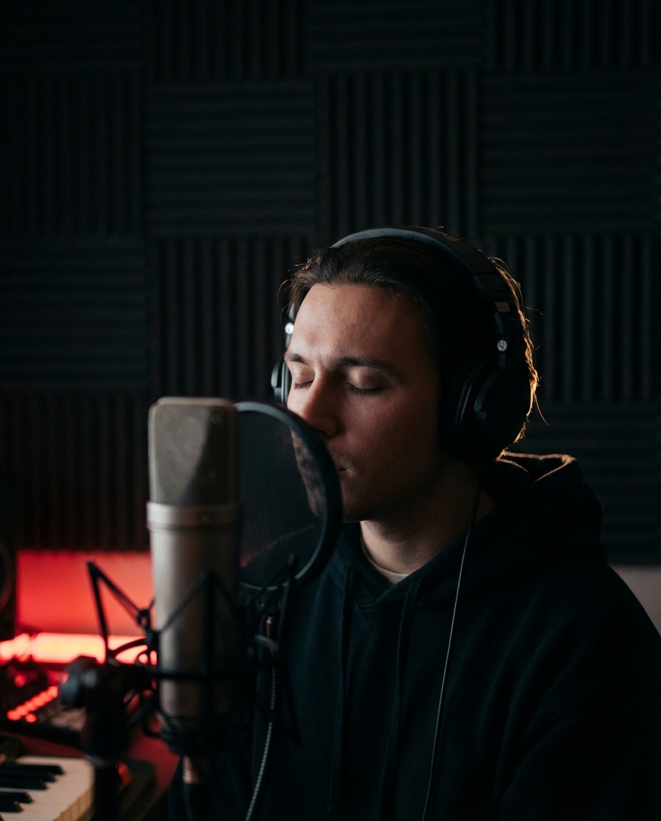 studio mic intimacy photo