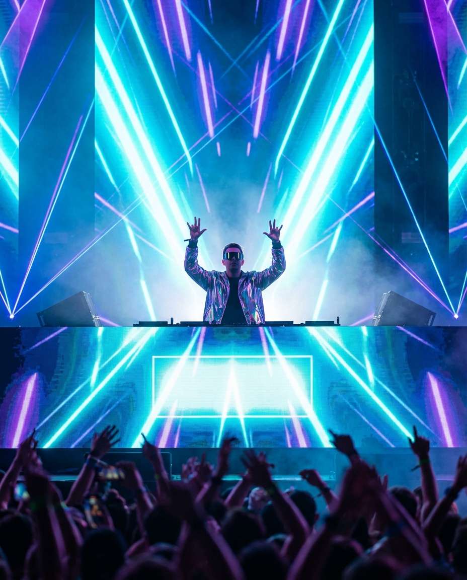 edm laser stage photo