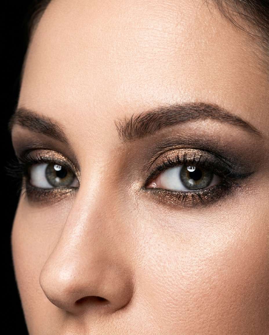 smoky eye drama photo