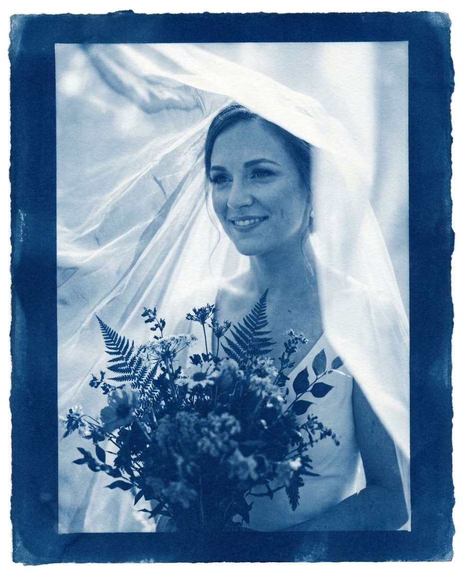 wedding veil glow photo