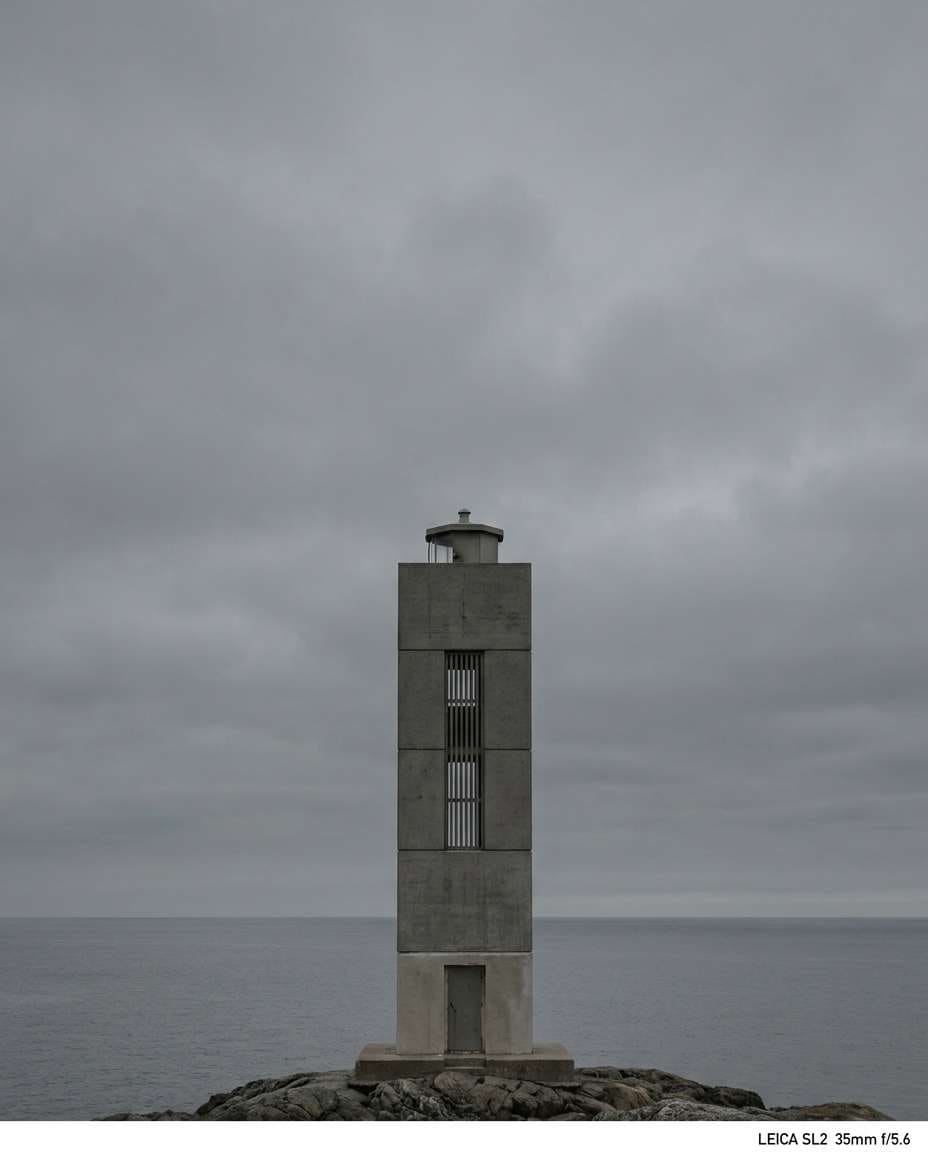 minimal modern photo