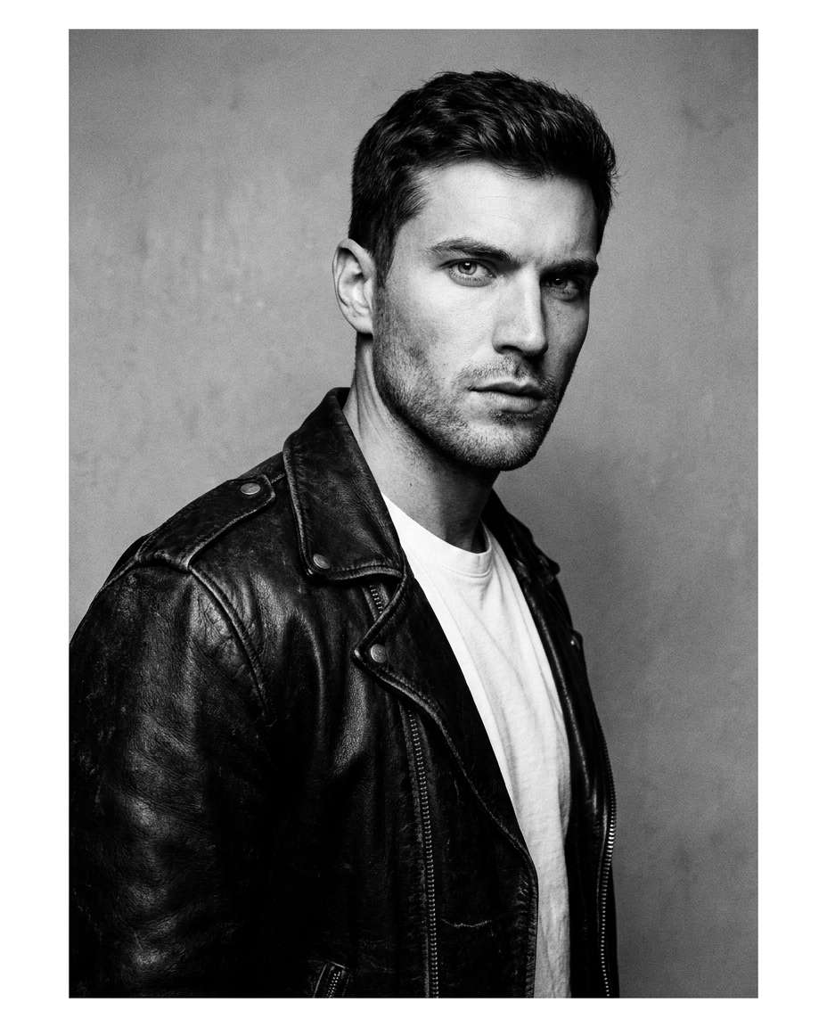 monochrome film look photo