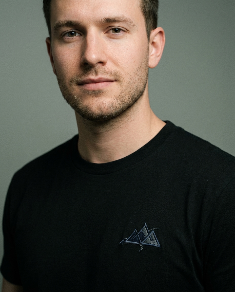 embroidered chest logo photo