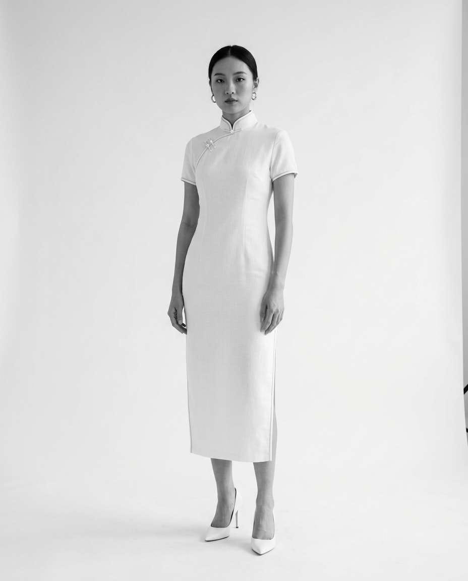 minimalist monochrome look photo