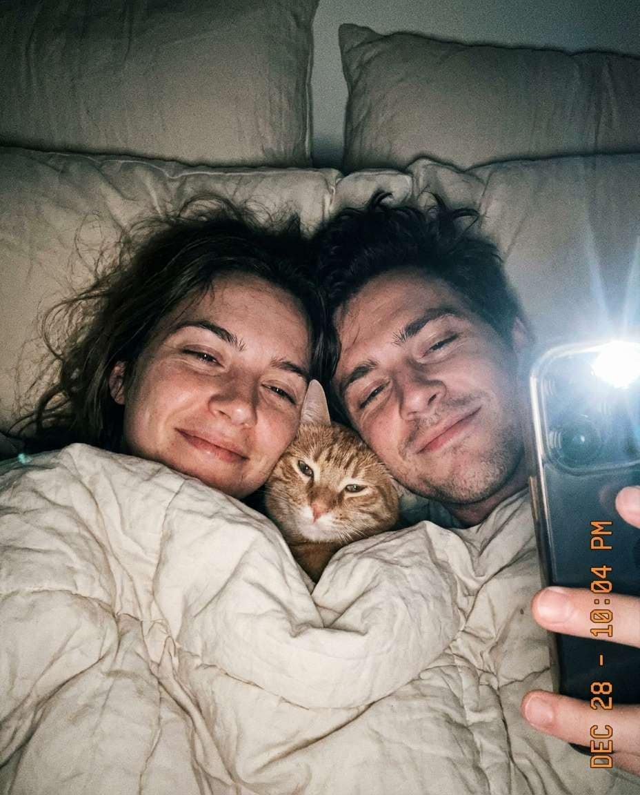 bed selfie flash photo