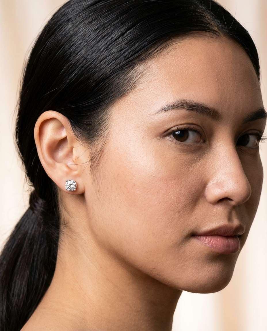 diamond earring detail photo