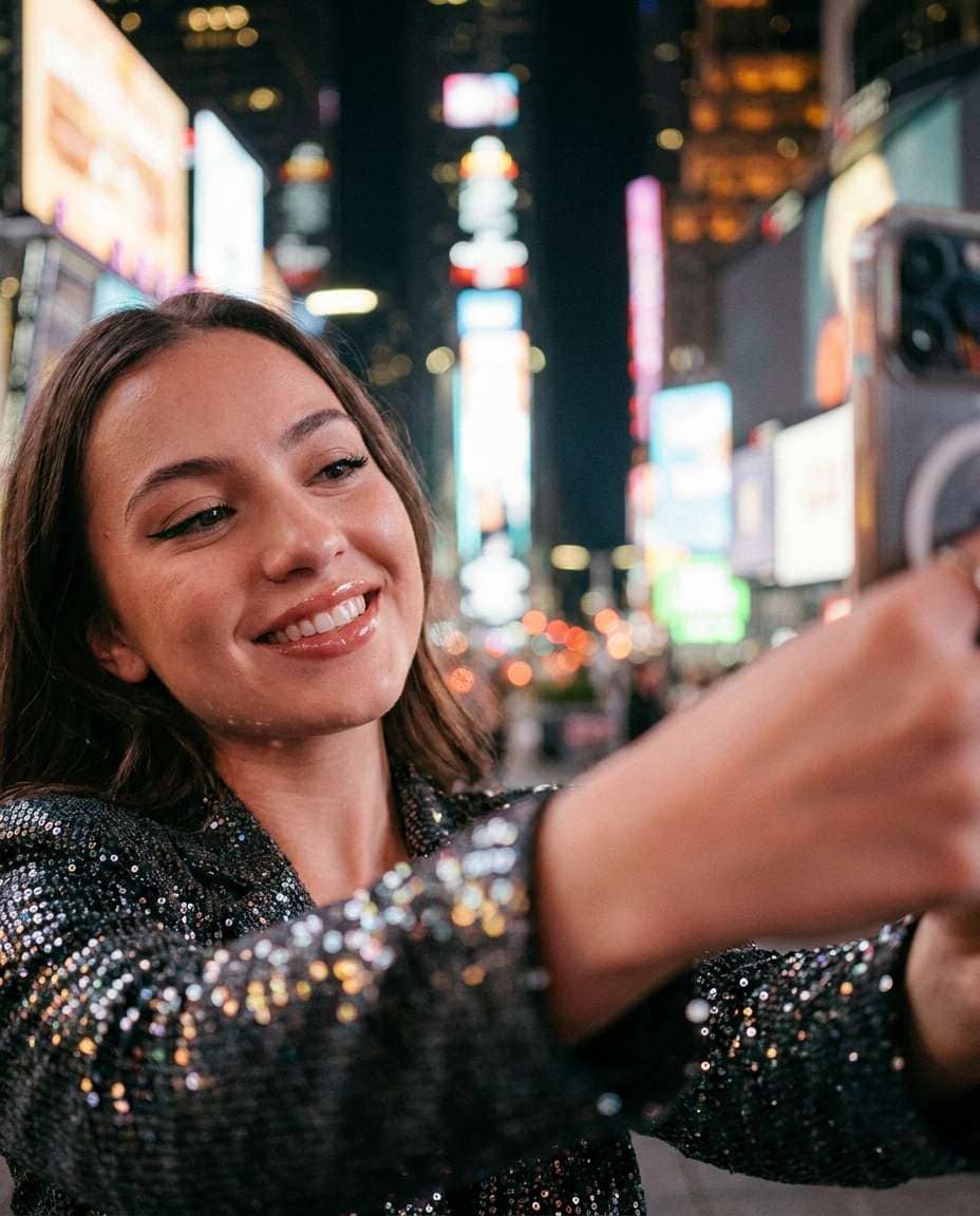 viral selfie angle photo