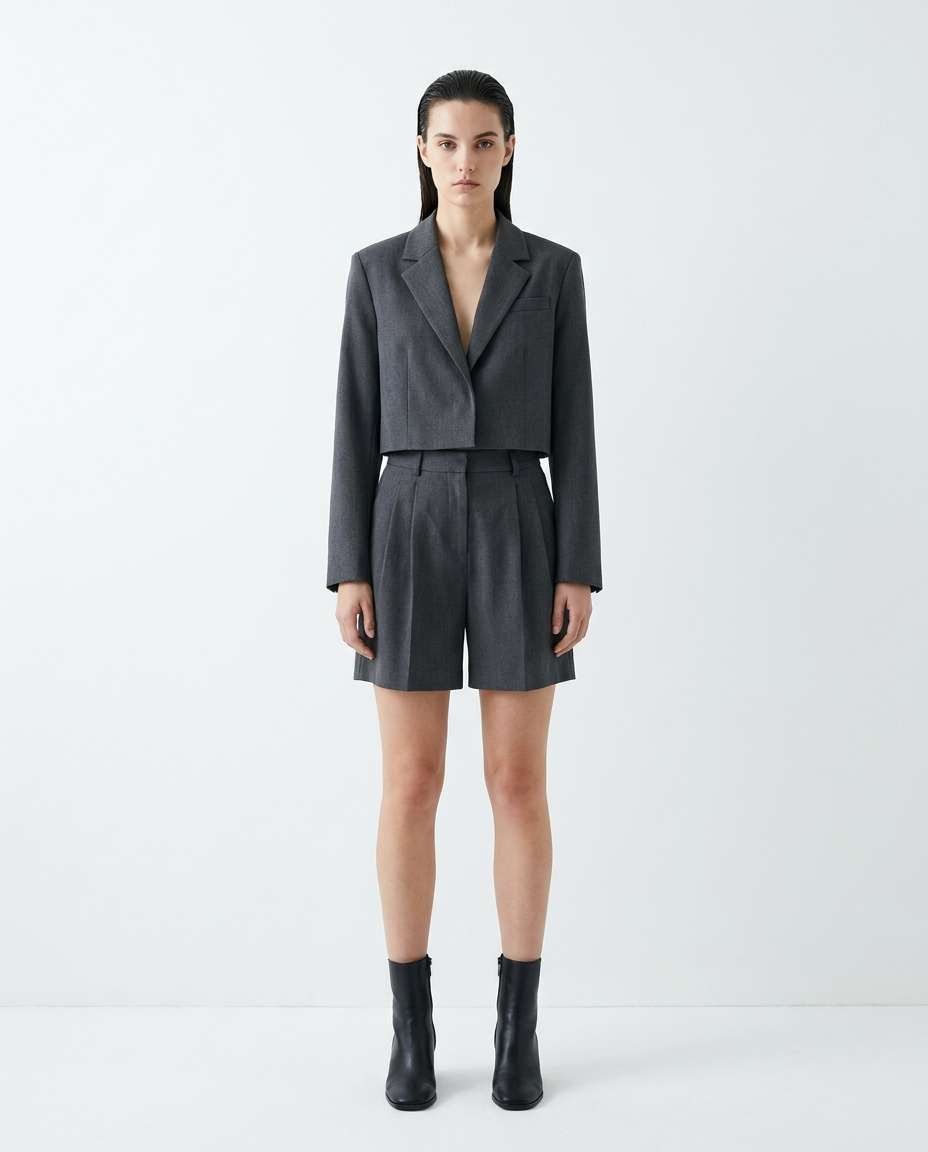 monochrome studio fit photo