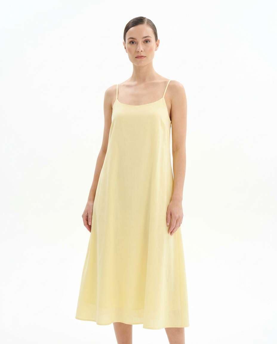 highkey white seamless photo