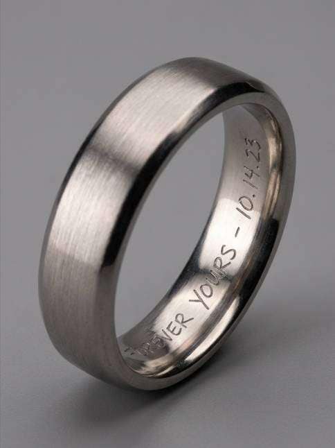 engraving focus shot photo