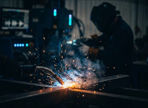 Welding scene needing tight spark crackle sound