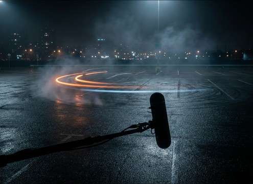 Low-speed parking tire squeal sound for close shots