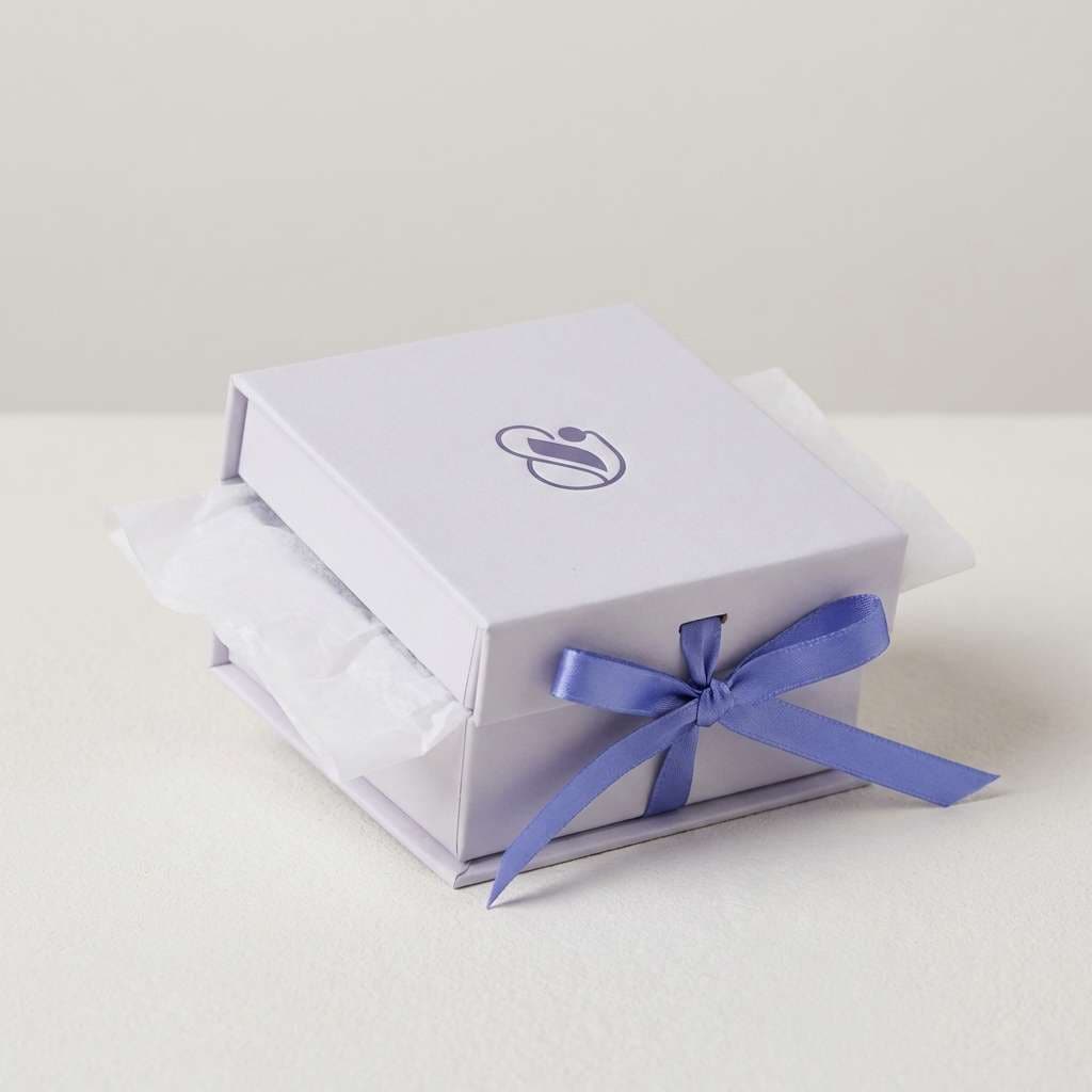 jewelry packaging in silver petal