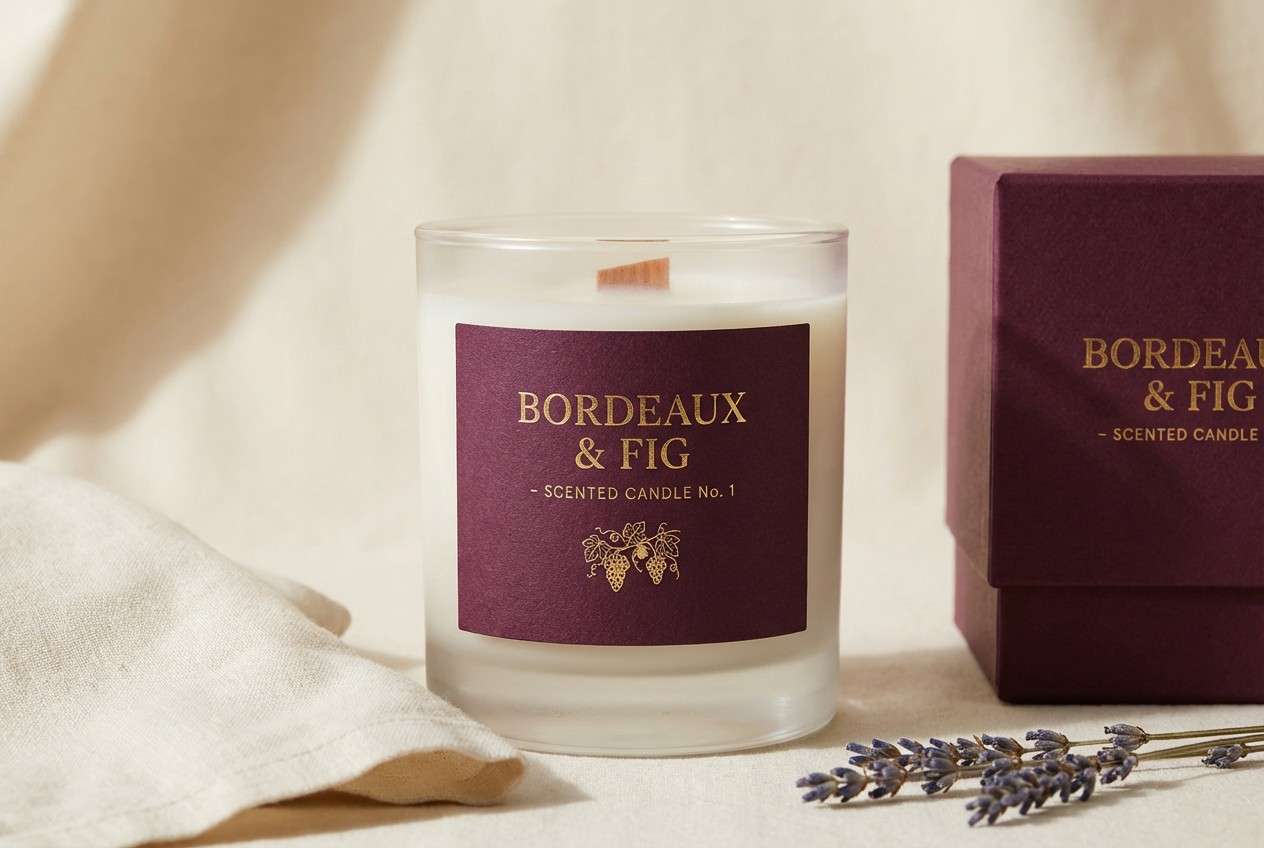 bordeaux violet candle packaging
