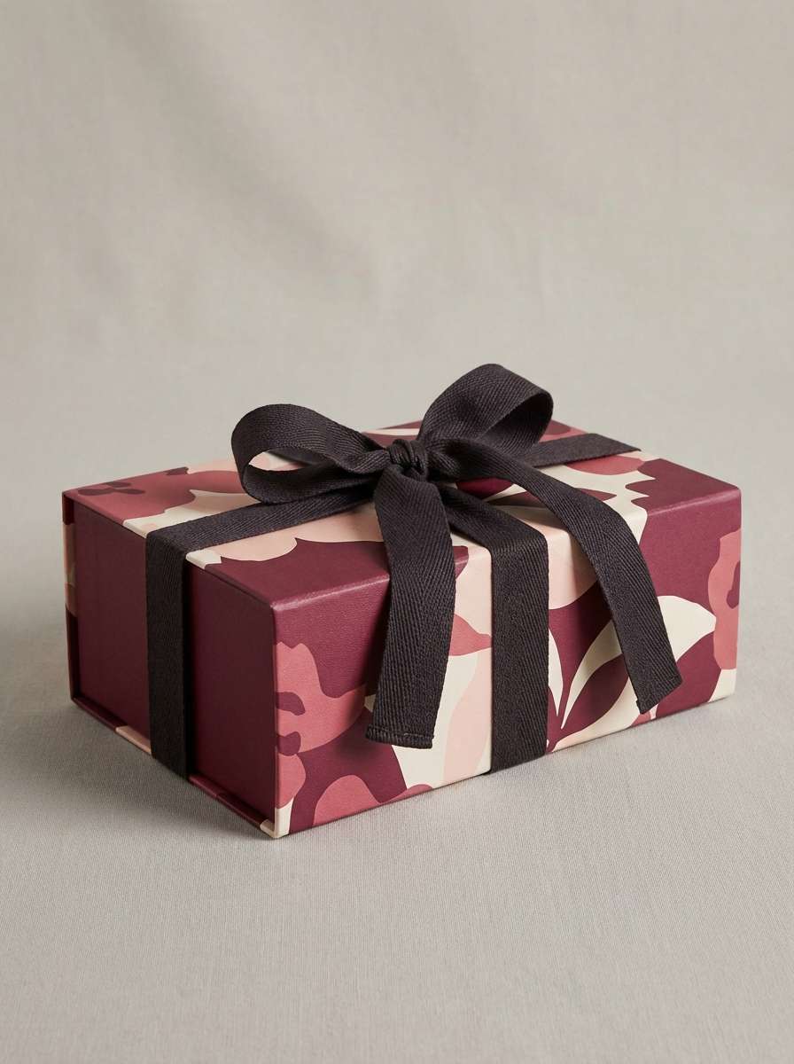 berry gift box packaging